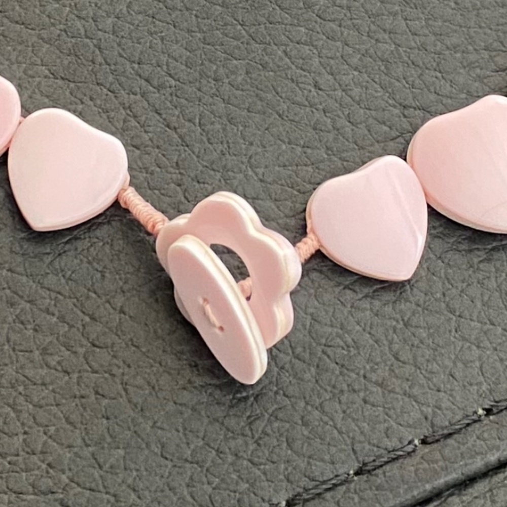 Pink Conch Shell Hand Carved Heart Shaped 18" Necklace - Picture 8 of 11